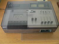 Aiwa AD-1500 Tapedeck with Cover.jpg
